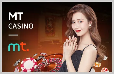 Vận động viên quần vợt đang giao bóng trên sân